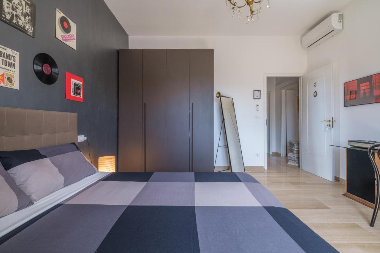 Fabula Rooms 3 Suites With Private Bathroom Bolonya Dış mekan fotoğraf