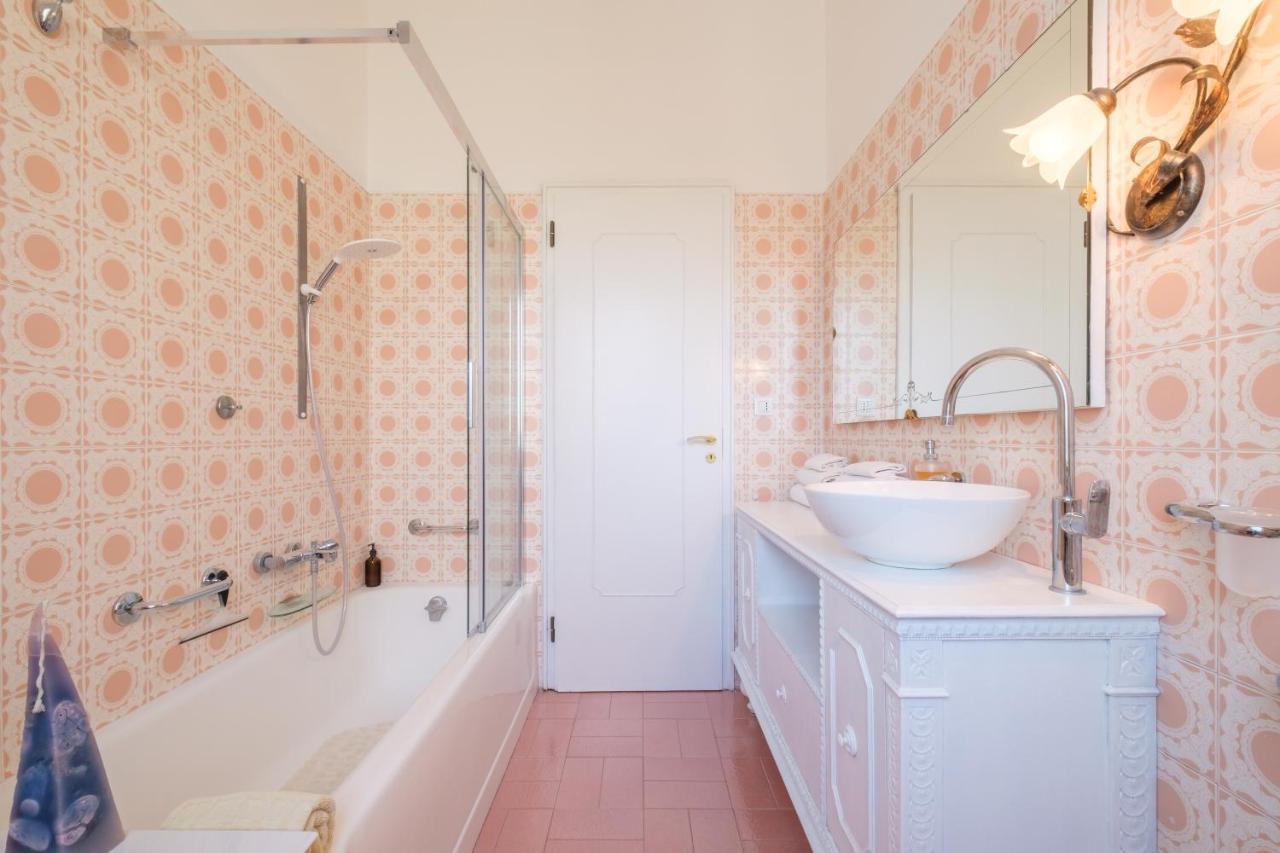 Fabula Rooms 3 Suites With Private Bathroom Bolonya Dış mekan fotoğraf